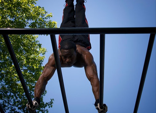 Calisthenics Kingz – Chiseled In 30